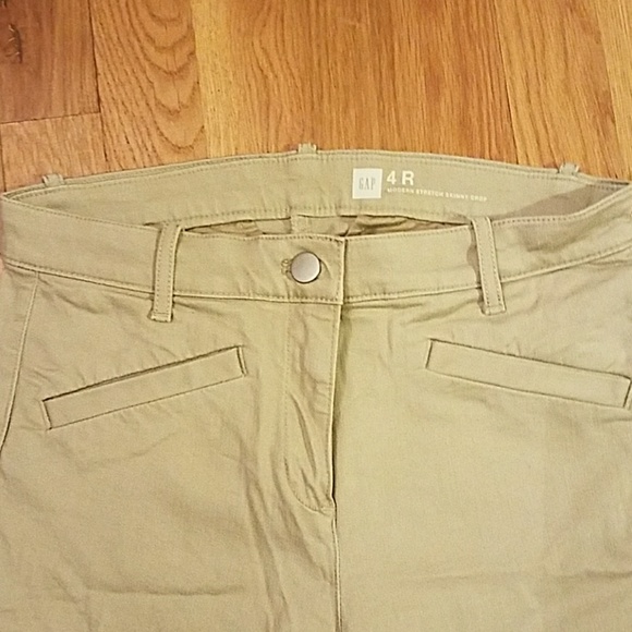 Khaki Gap Modern Stretch Skinny Crop 